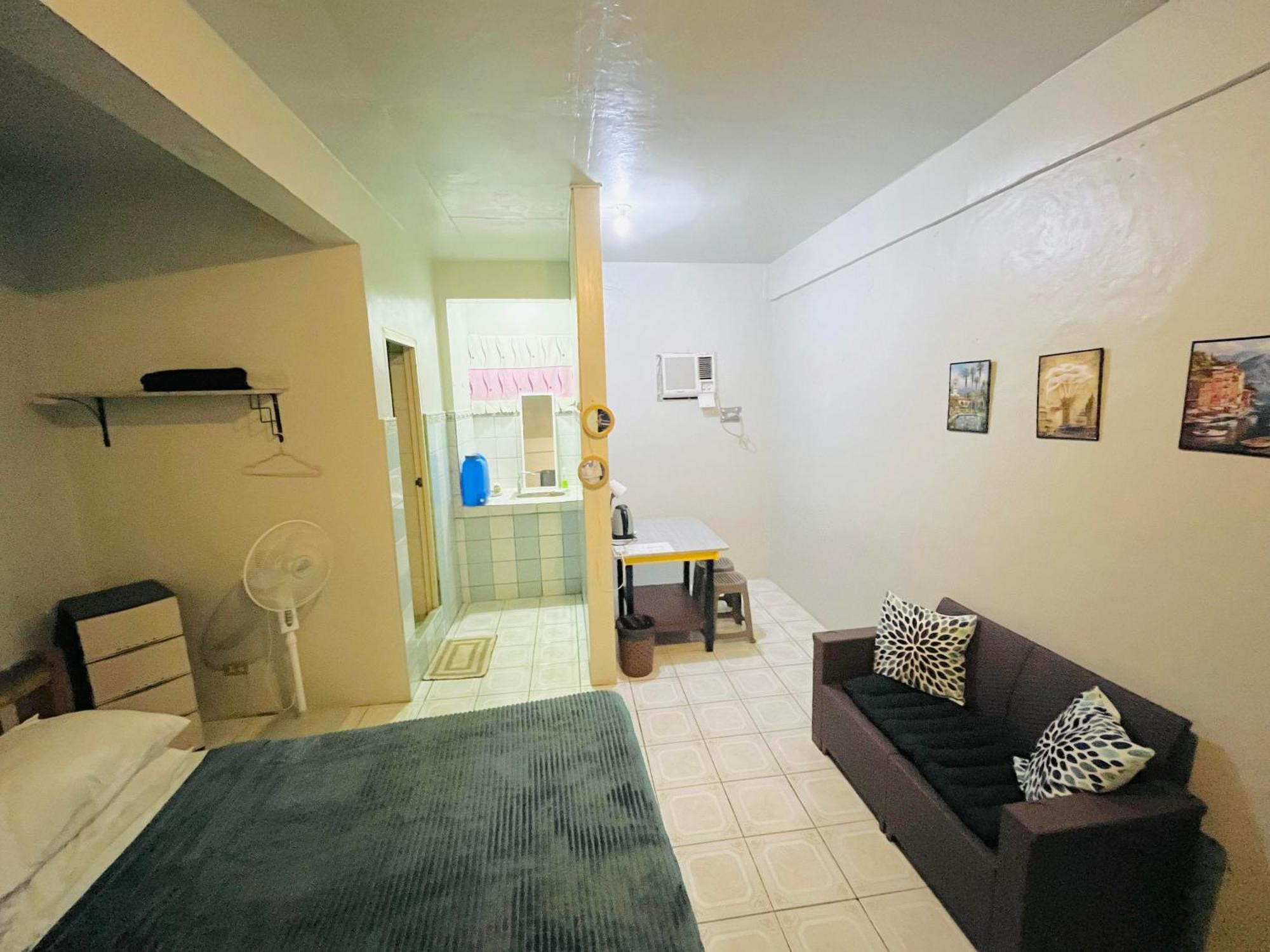 The Studio Byhome Puerto Princesa Exterior foto